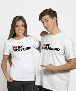 white-t-mockup